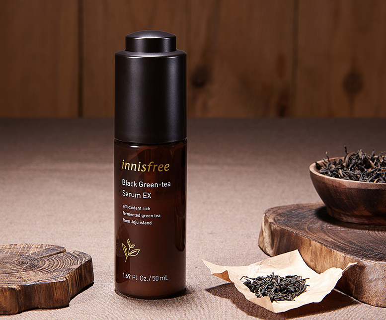innisfree - Sérum de thé vert noir EX