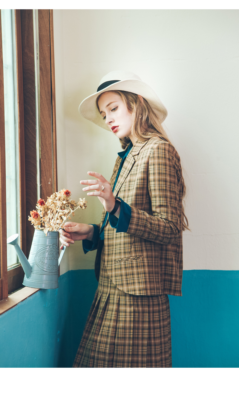 MsBlossom - Plaid Blazer