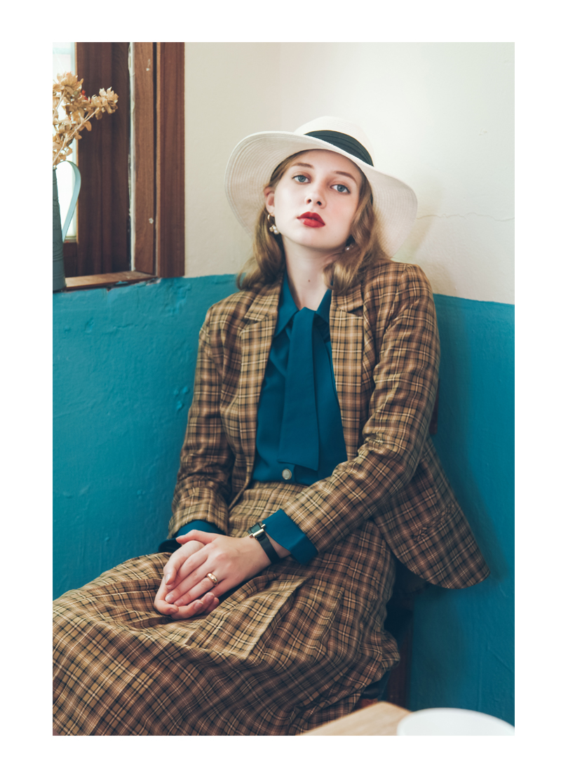 MsBlossom - Plaid Blazer