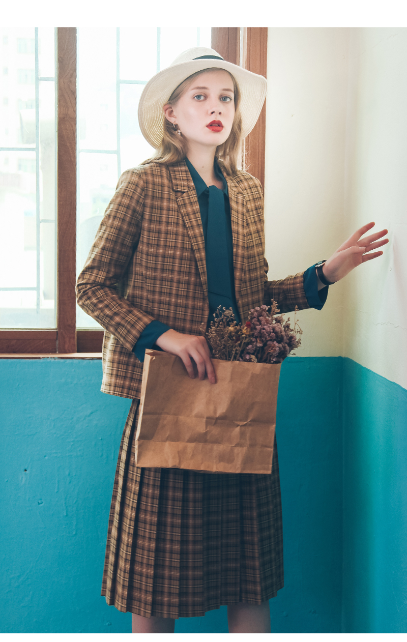 MsBlossom - Plaid Blazer