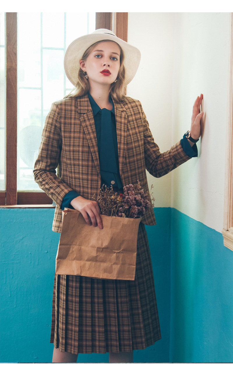 MsBlossom - Plaid Blazer
