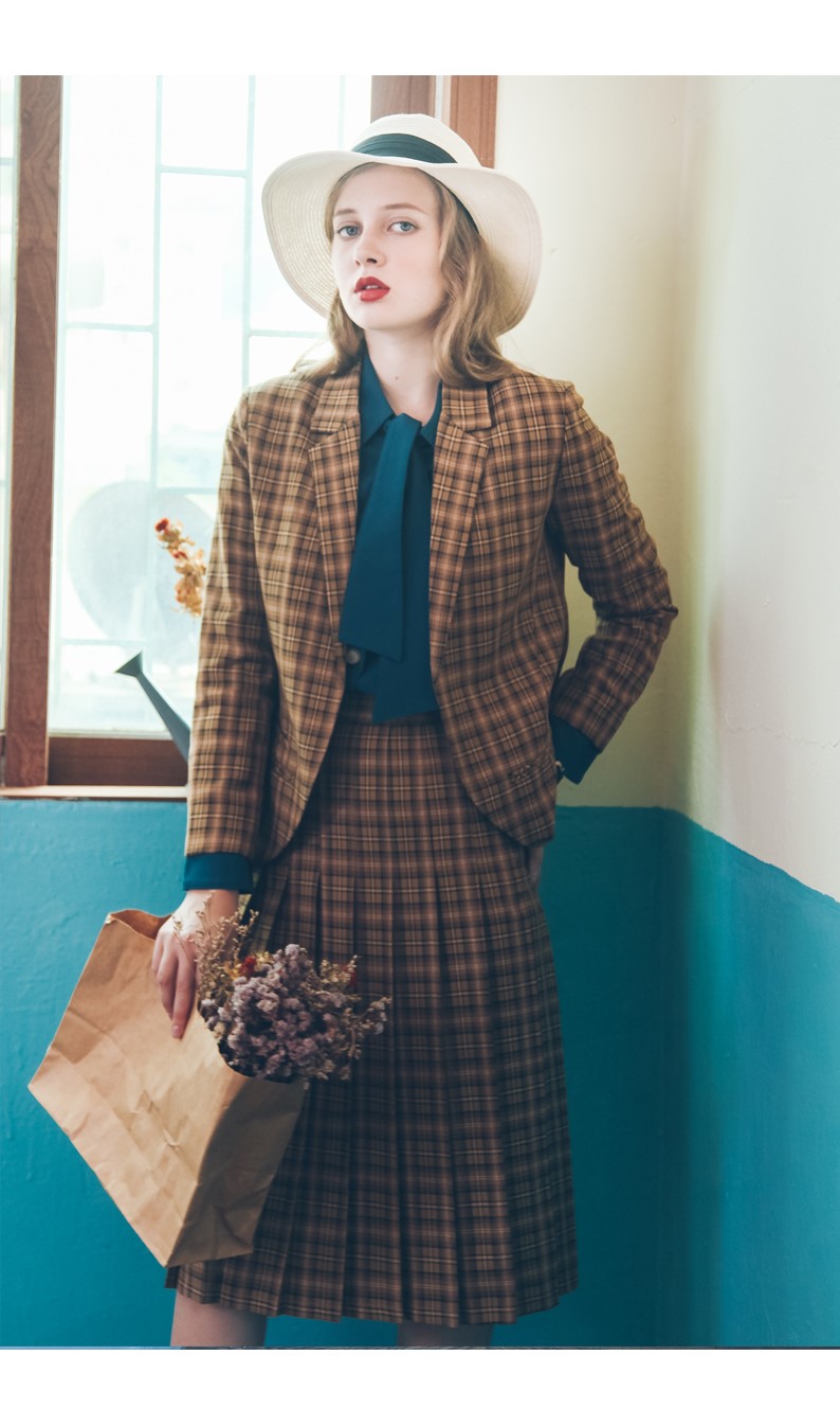MsBlossom - Plaid Blazer