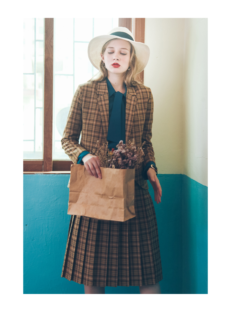 MsBlossom - Plaid Blazer