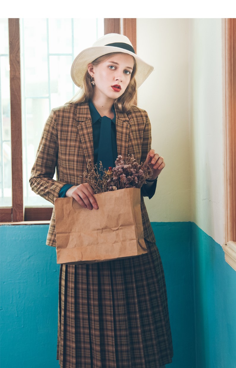 MsBlossom - Plaid Blazer
