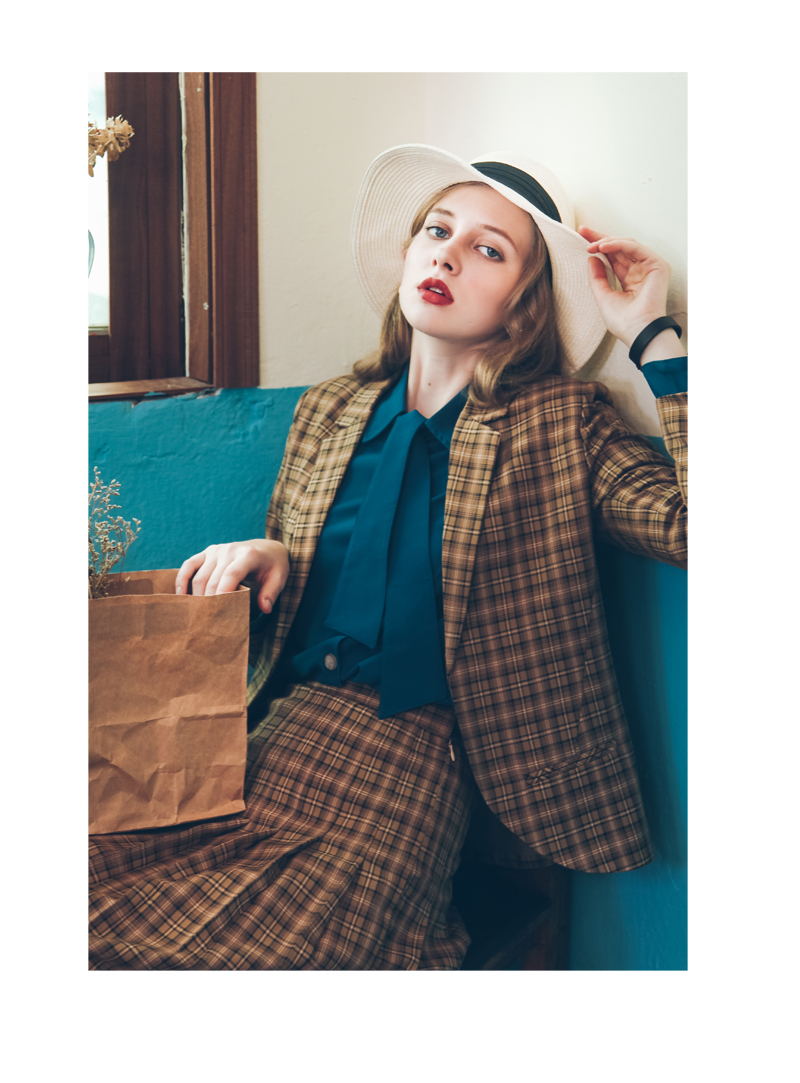 MsBlossom - Plaid Blazer