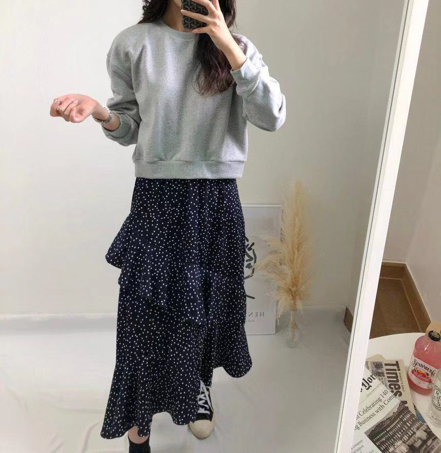 Chi Chi - Robe fictive à manches longues en deux parties avec ourlet en pointillé