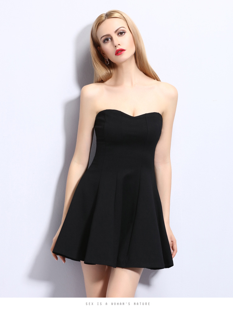 Cinderella's Closet - Mini-robe bustier ajustée à épaules dénudées