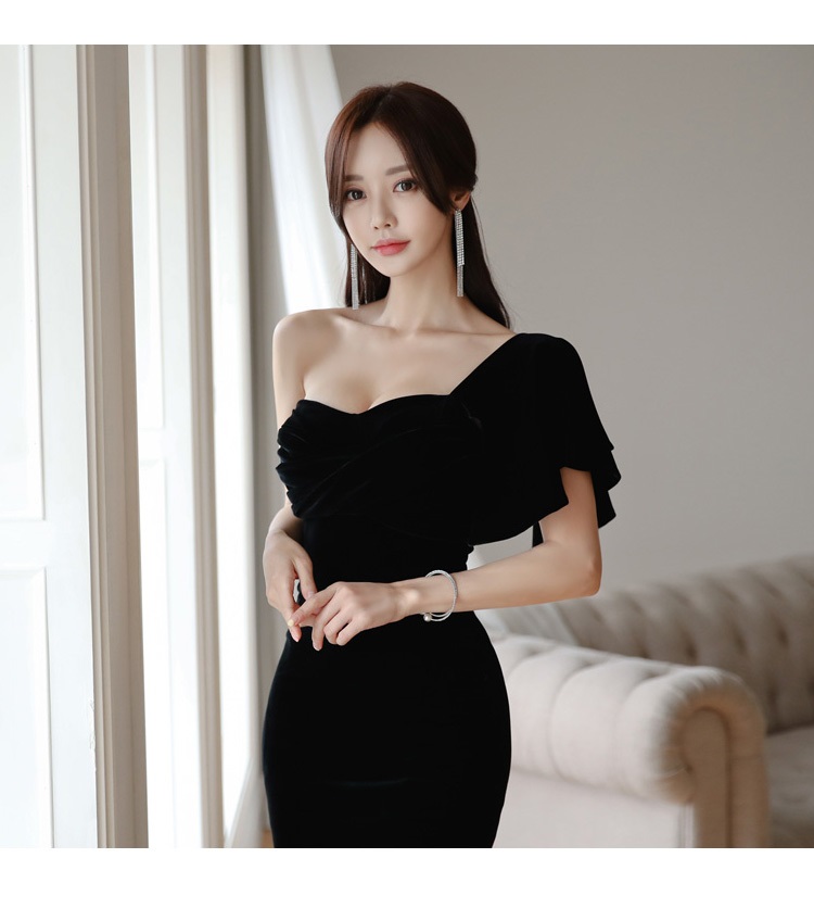 Closet de Cendrillon - Robe de soirée bustier en velours à une manche