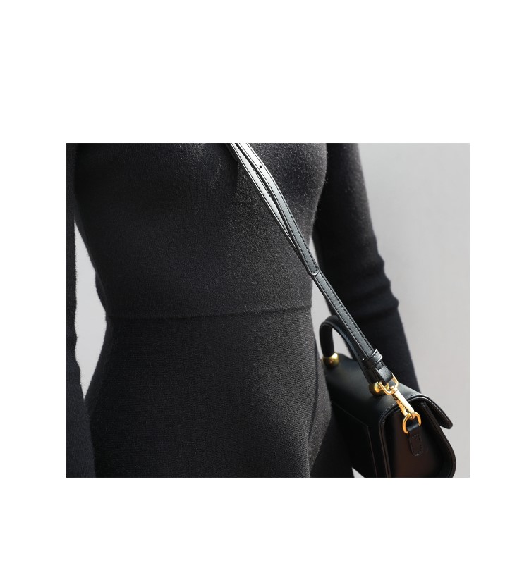 MsBlossom - Robe trapèze en tricot à col en V