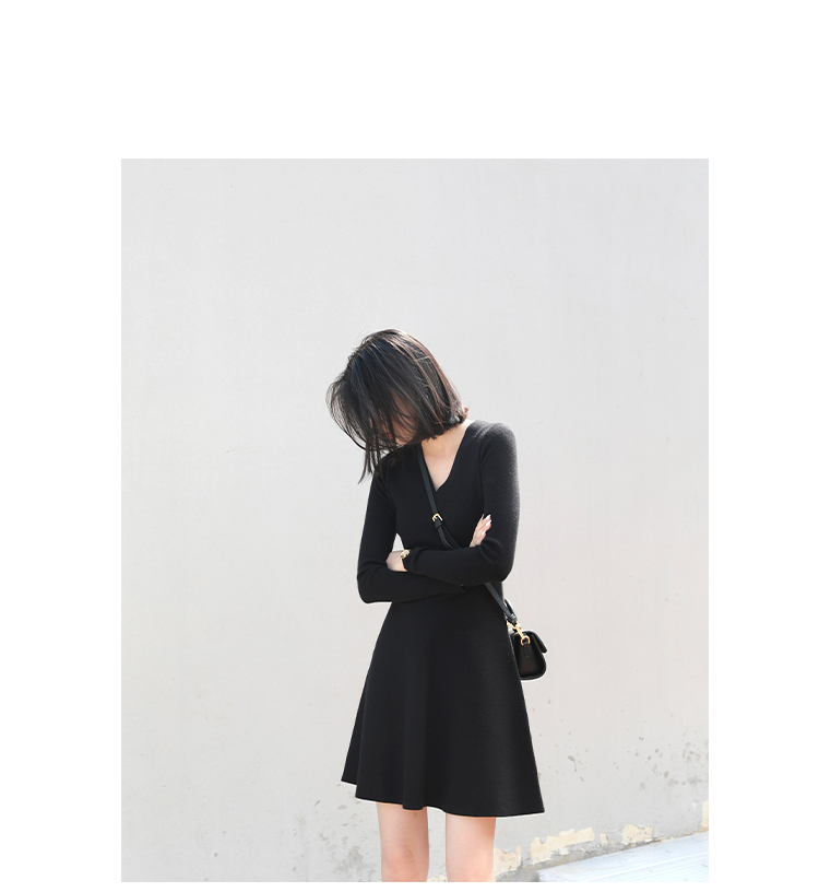 MsBlossom - Robe trapèze en tricot à col en V