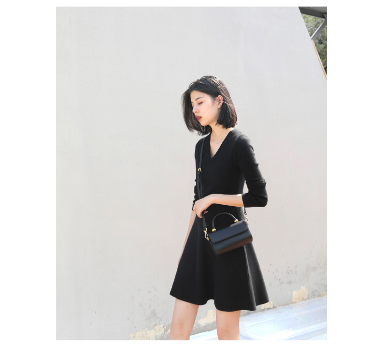 MsBlossom - Robe trapèze en tricot à col en V