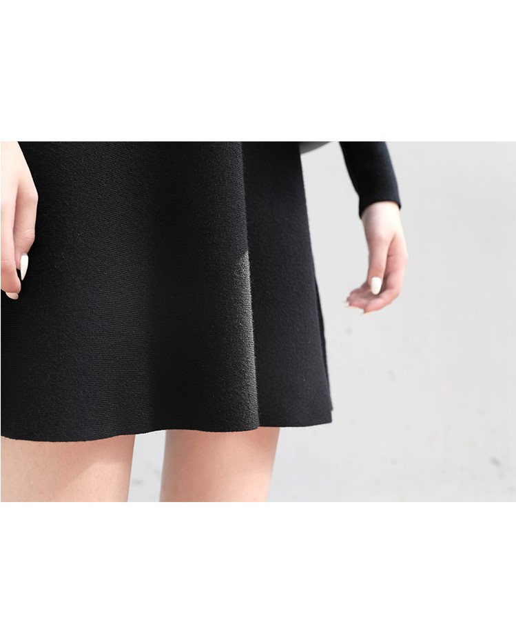MsBlossom - Robe trapèze en tricot à col en V