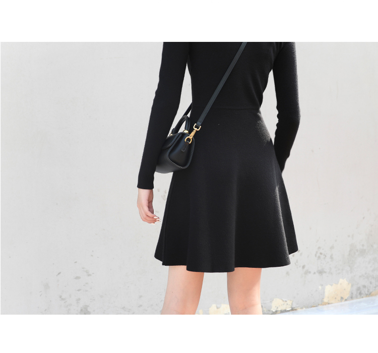 MsBlossom - Robe trapèze en tricot à col en V