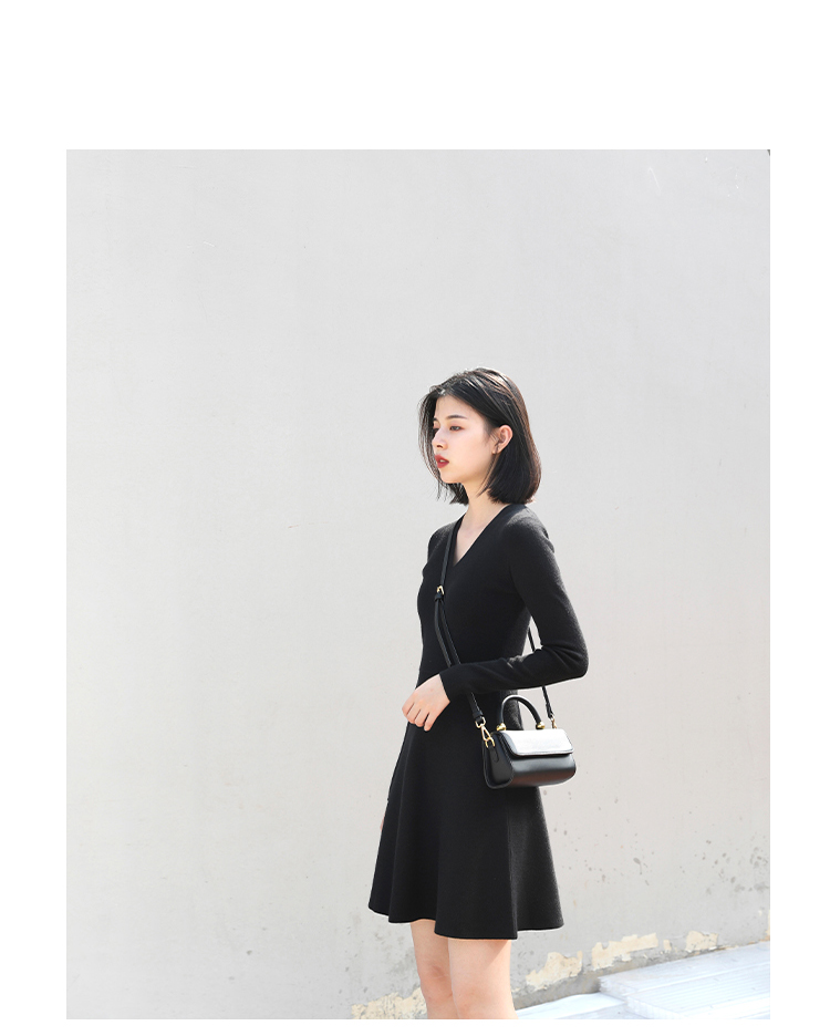 MsBlossom - Robe trapèze en tricot à col en V