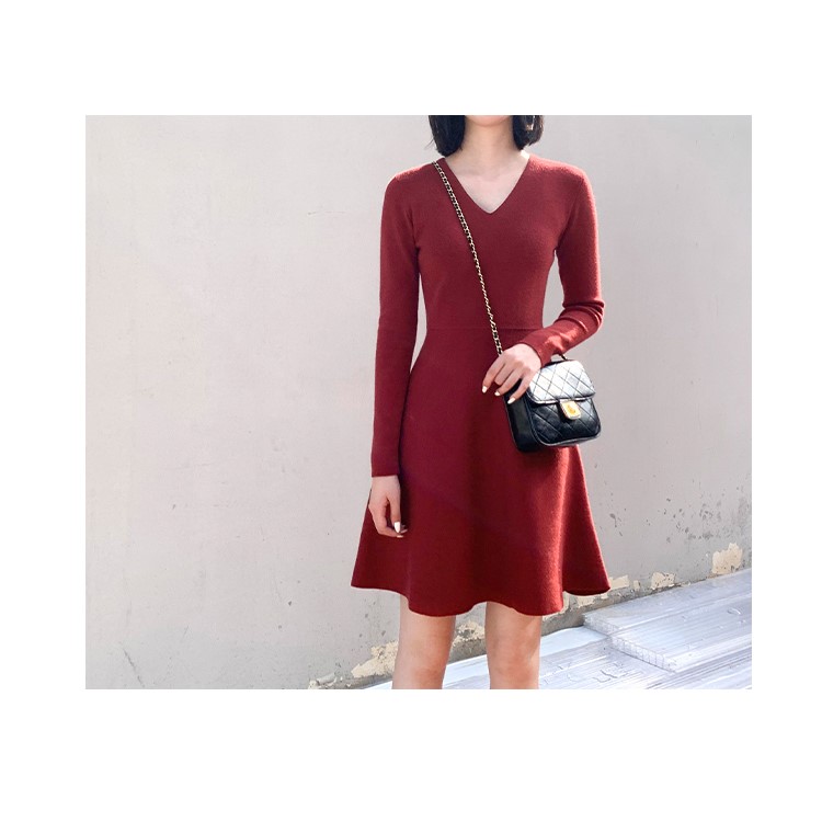 MsBlossom - Robe trapèze en tricot à col en V