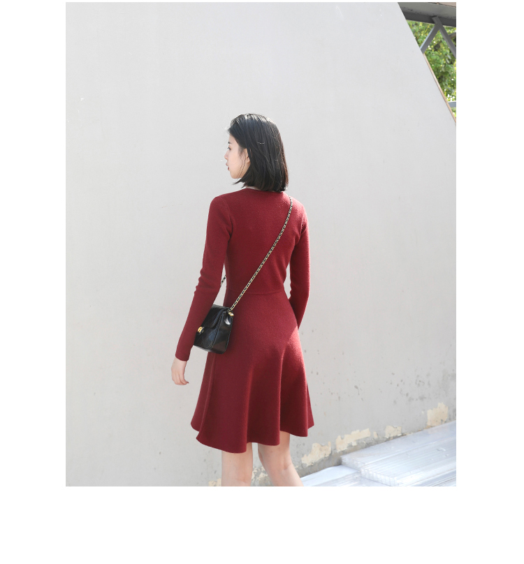 MsBlossom - Robe trapèze en tricot à col en V