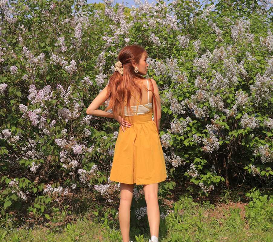 Stylenanda - Mini-robe trapèze à bretelles spaghetti et dos croisé