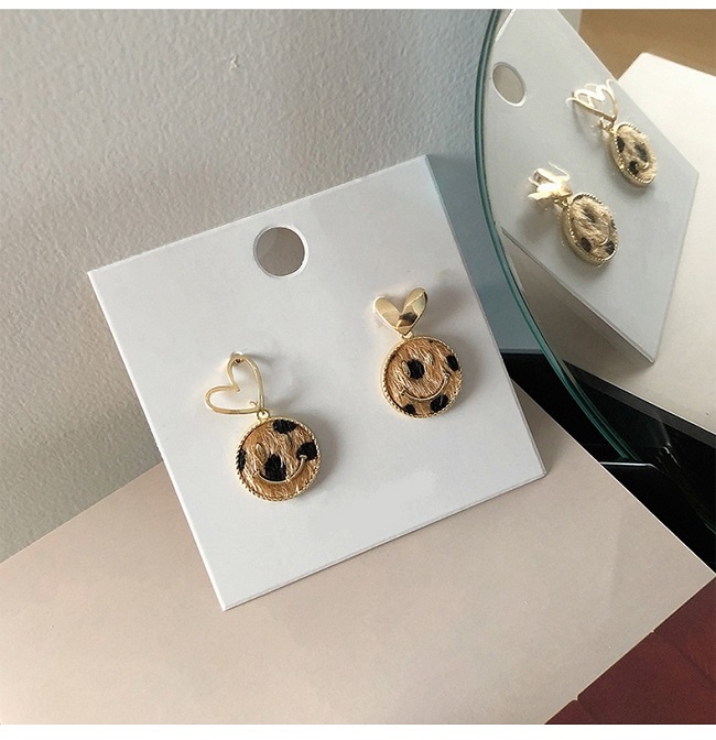 NYU NYU - Smiley Face Earrings