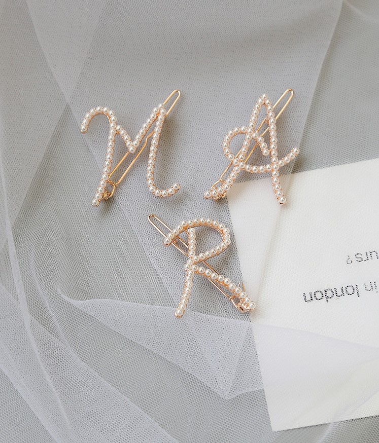 Stylevana - Pince à cheveux "R" en fausse perle