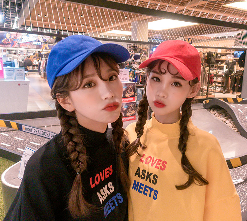 Icecream12 - Crew-Neck Lettering Pullover