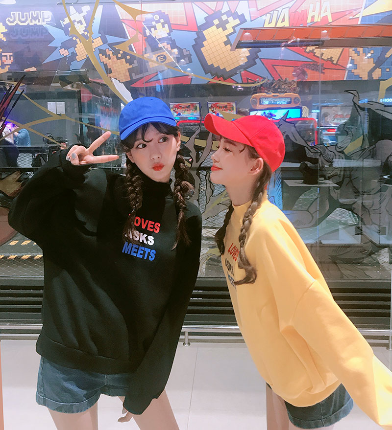 Icecream12 - Crew-Neck Lettering Pullover