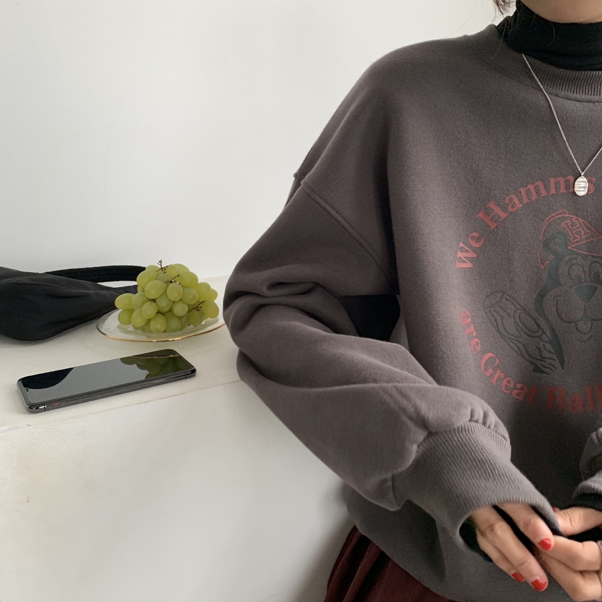 Rosy.B - Long-Sleeve Round-Neck Printed Pullover