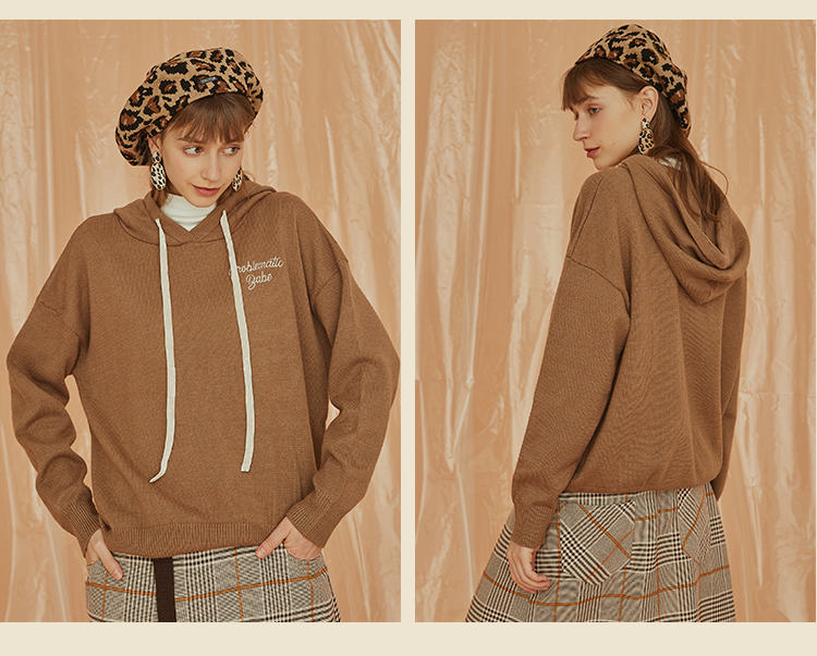 Rosy.B - Sweat à capuche avec inscription à manches longues