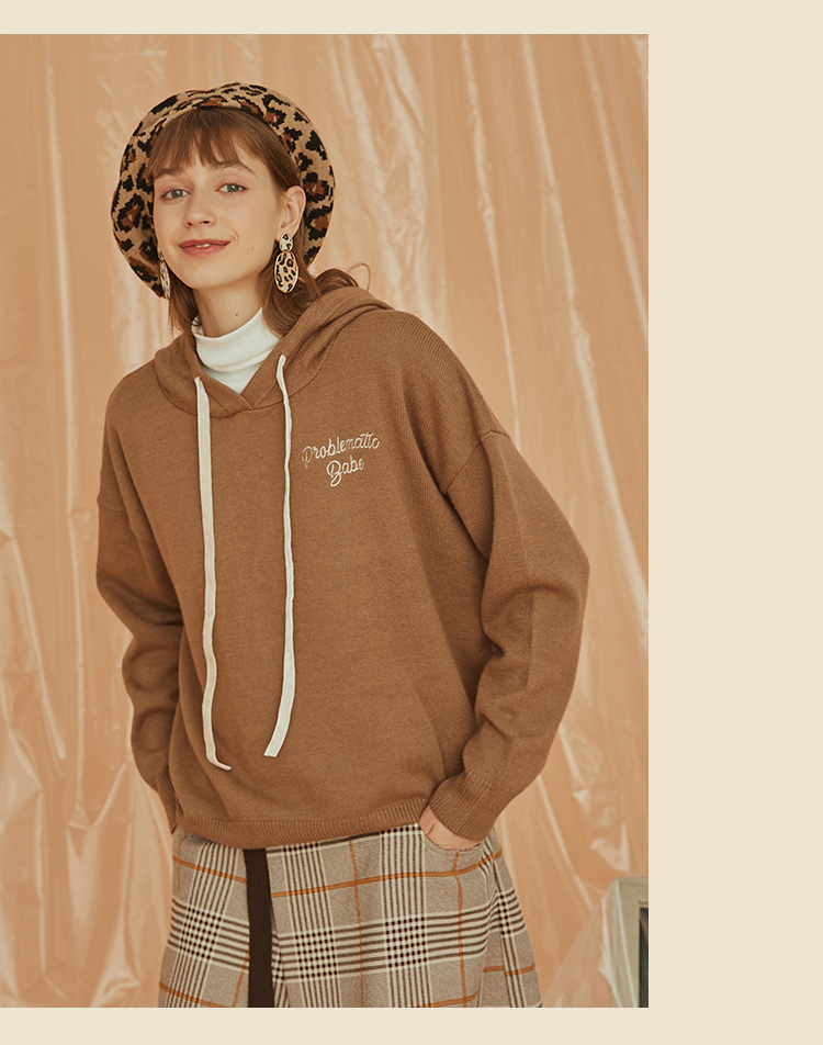 Rosy.B - Sweat à capuche avec inscription à manches longues