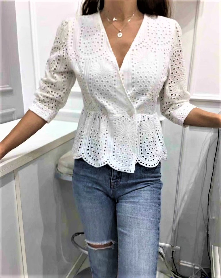 Chi Chi - Veste boutonnée à col en V