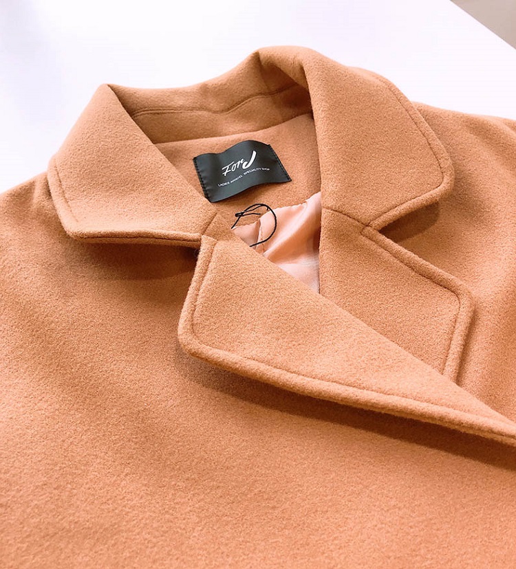 For J - Manteau uni à double boutonnage et poche