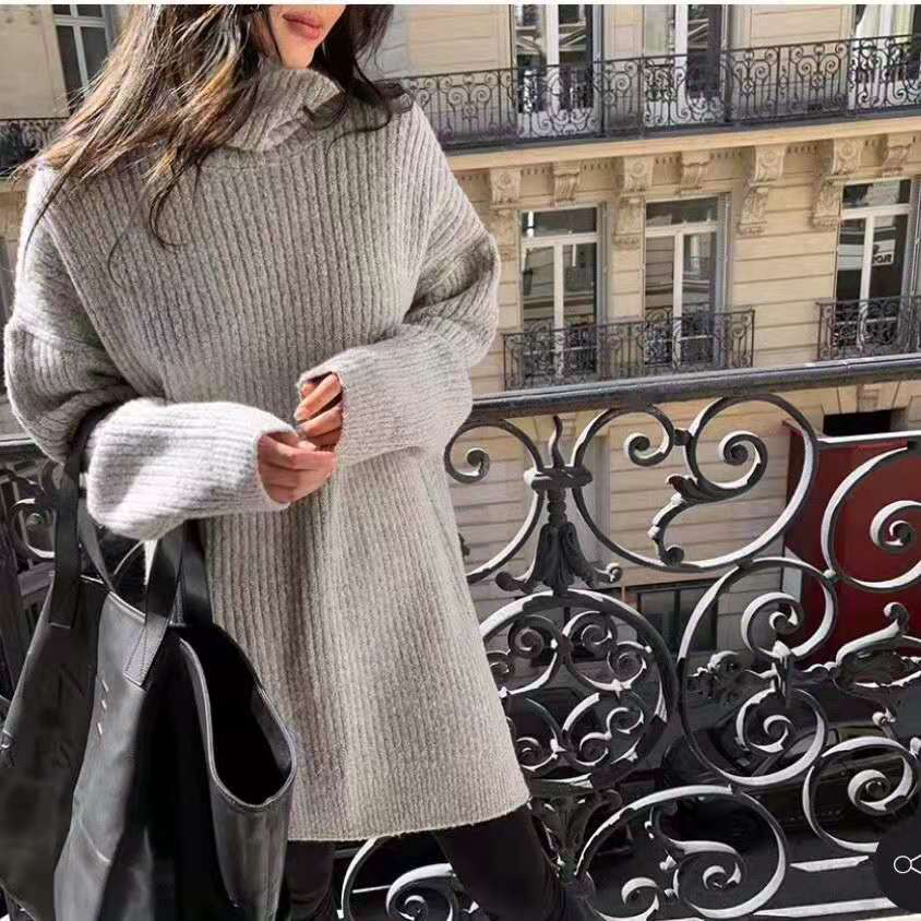 Bbuckkooki - Long-Sleeve Ribbed Turtleneck Top