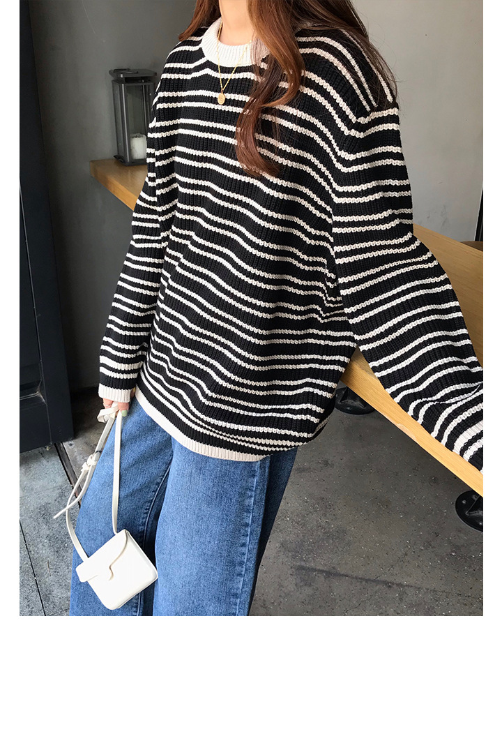 Rosy.B - Round-Neck Striped Knit Top