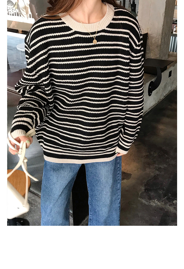 Rosy.B - Round-Neck Striped Knit Top