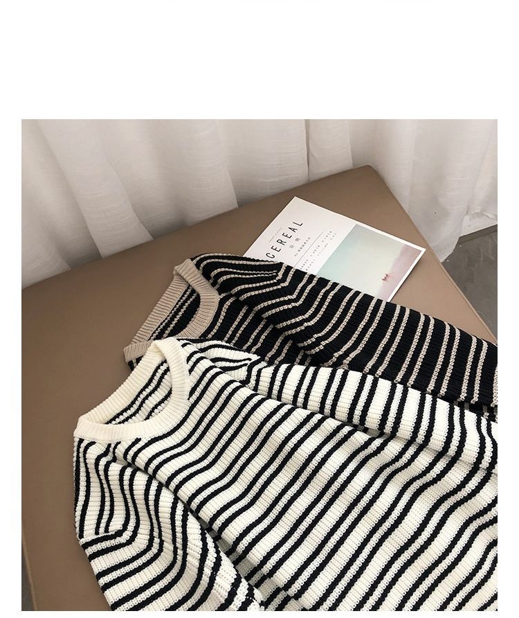Rosy.B - Round-Neck Striped Knit Top