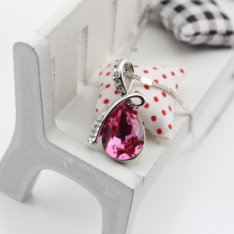 Stylevana - Collier à pendentif goutte strass