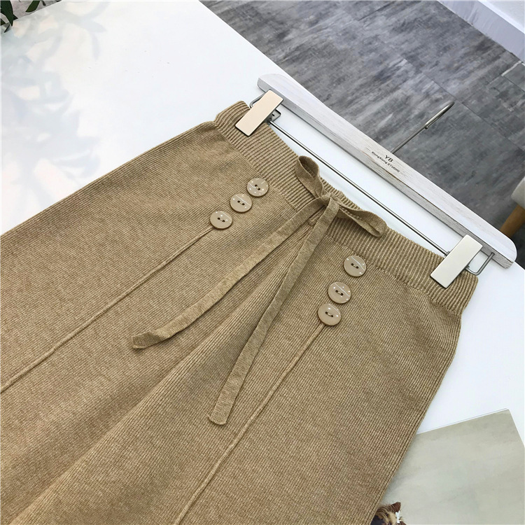 Bbuckkooki - Pantalon large en maille boutonnée à taille bande