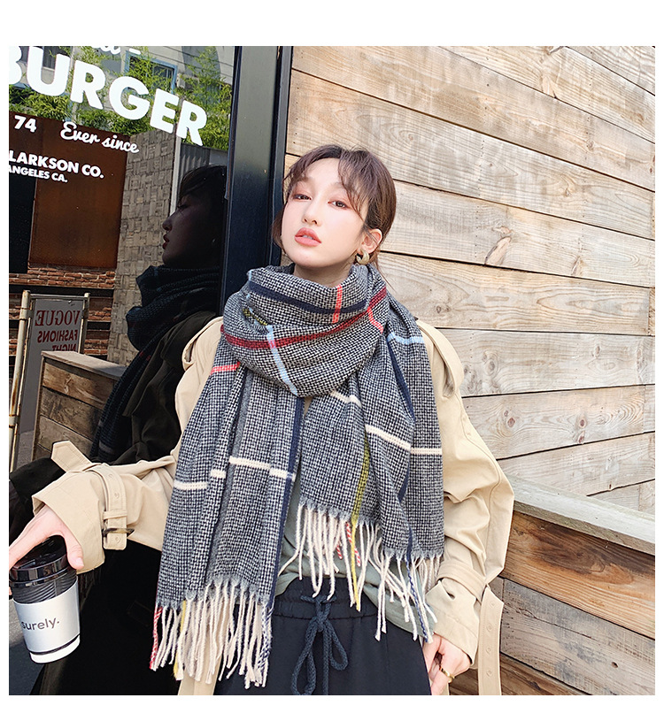 Stylevana - Écharpe écossaise à ourlet frangé