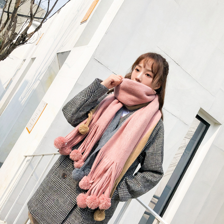 Stylevana - Écharpe en maille unie Pom Pom