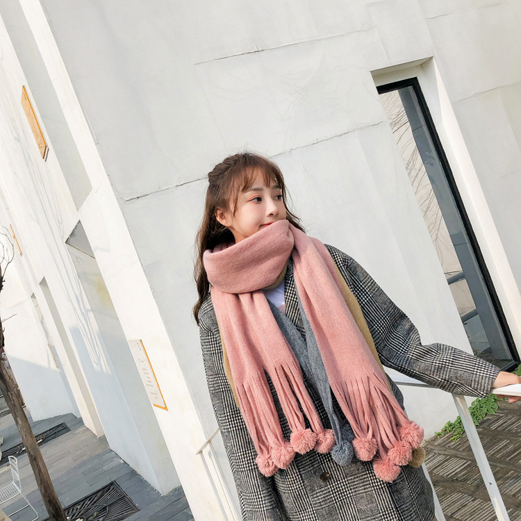 Stylevana - Écharpe en maille unie Pom Pom