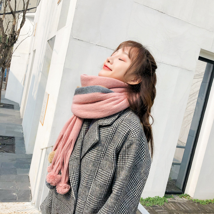 Stylevana - Écharpe en maille unie Pom Pom