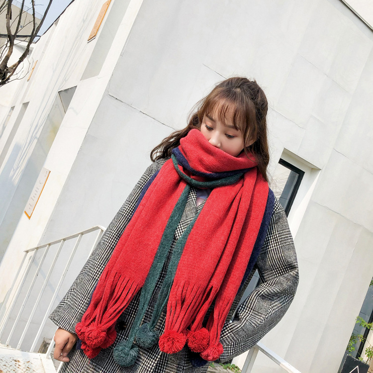 Stylevana - Écharpe en maille unie Pom Pom