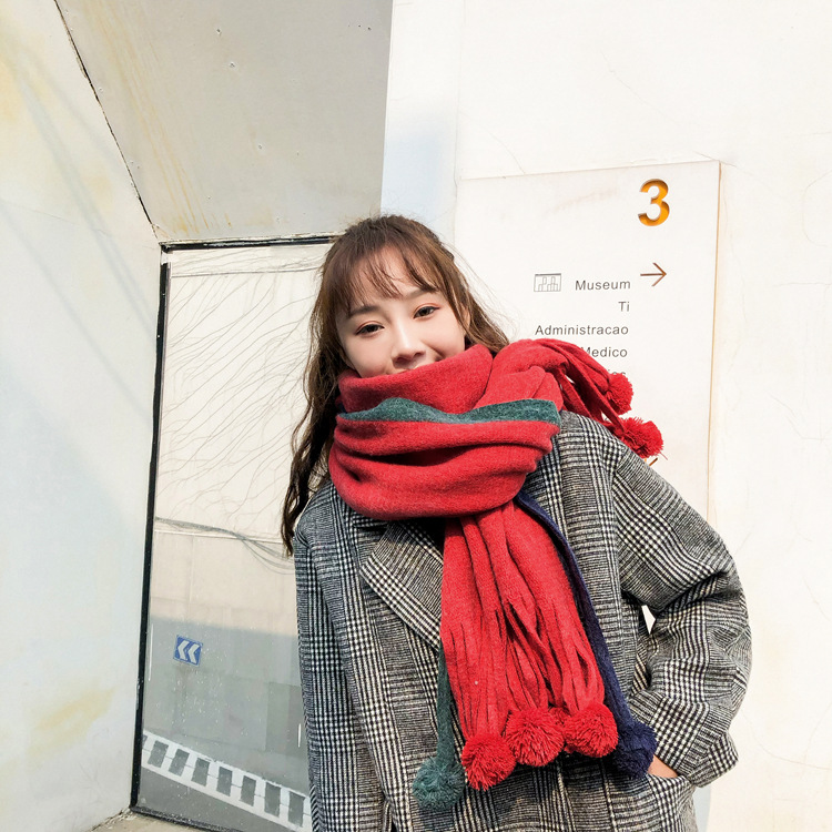 Stylevana - Écharpe en maille unie Pom Pom