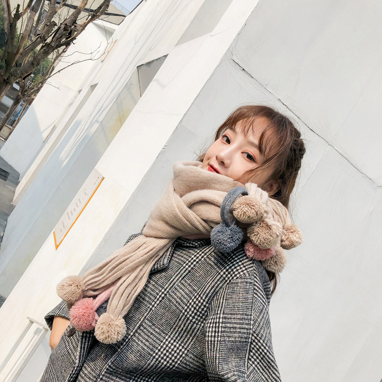 Stylevana - Écharpe en maille unie Pom Pom