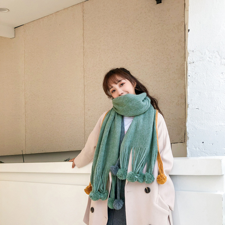 Stylevana - Écharpe en maille unie Pom Pom