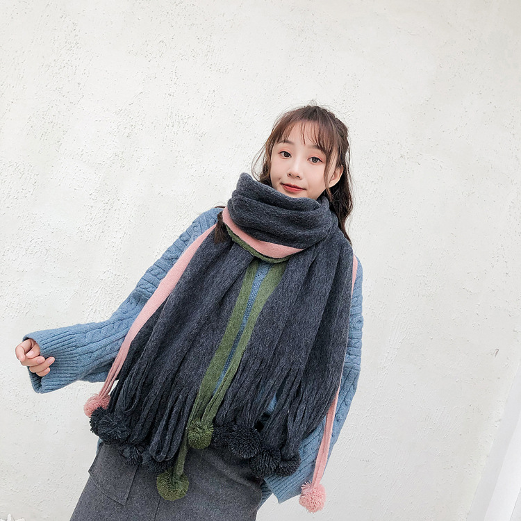 Stylevana - Écharpe en maille unie Pom Pom