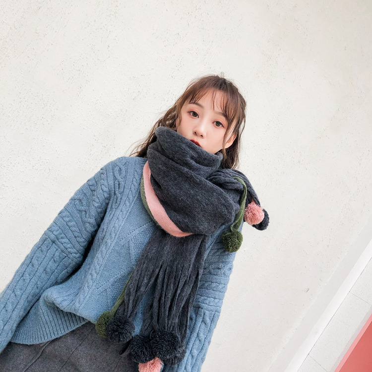 Stylevana - Écharpe en maille unie Pom Pom