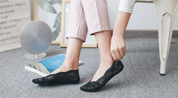 Stylevana - Set of 3: Lace Invisible Socks