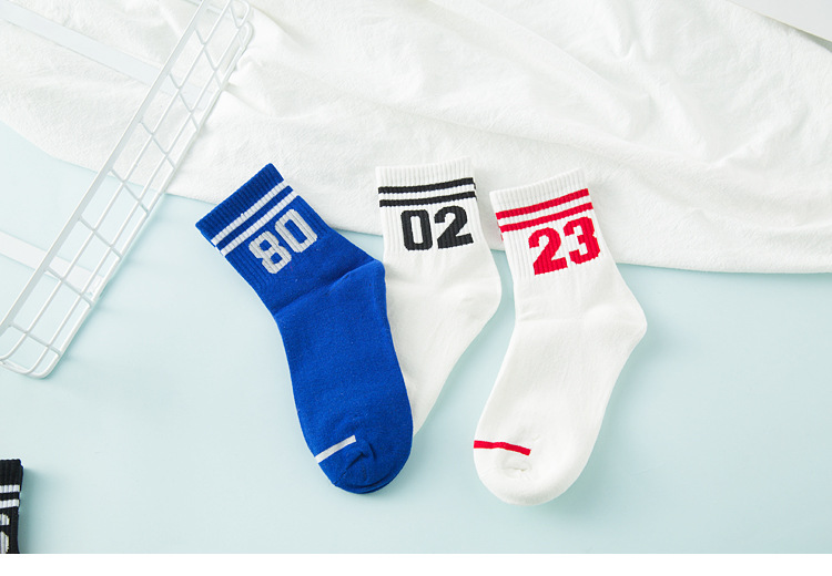 Stylevana - Number Printed Striped Socks