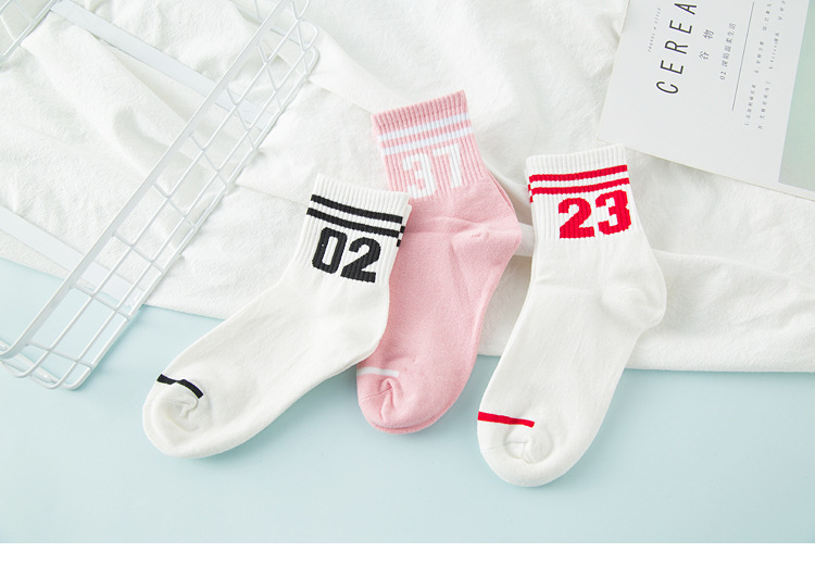 Stylevana - Number Printed Striped Socks