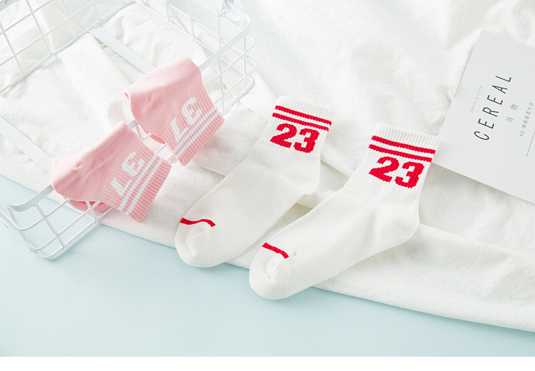 Stylevana - Number Printed Striped Socks